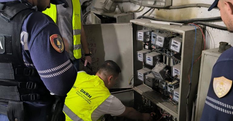 Operatori i Sistemit të Shpërndarjes: 16 mijë kontrolle dhe 38 subjekte në procedim për abuzim me energjinë elektrike