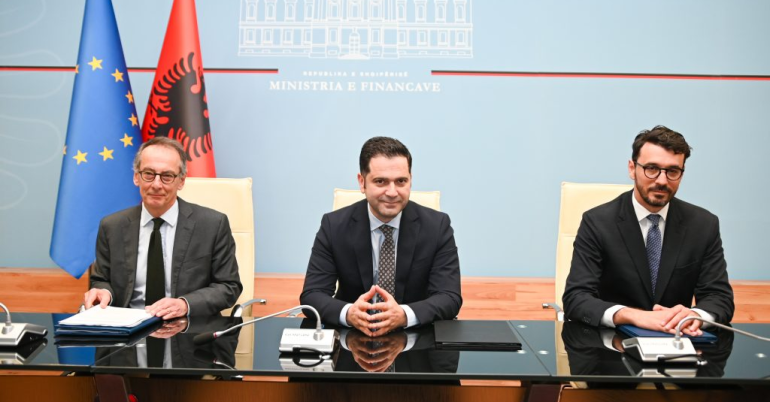 OSHEE GROUP-BERZH, firmoset Marrëveshja e Garancisë për stabilitetin financiar të sektorit
