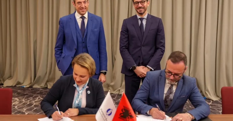 BERZH financon ndërtimin e nënstacionit elektrik nëntokësor në Tiranë, Hima: Forcojmë infrastrukturën energjetike